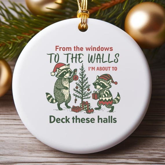 Retro Christmas Ornament - Funny Holiday Raccoon Design - Humorous Xmas Decoration O889