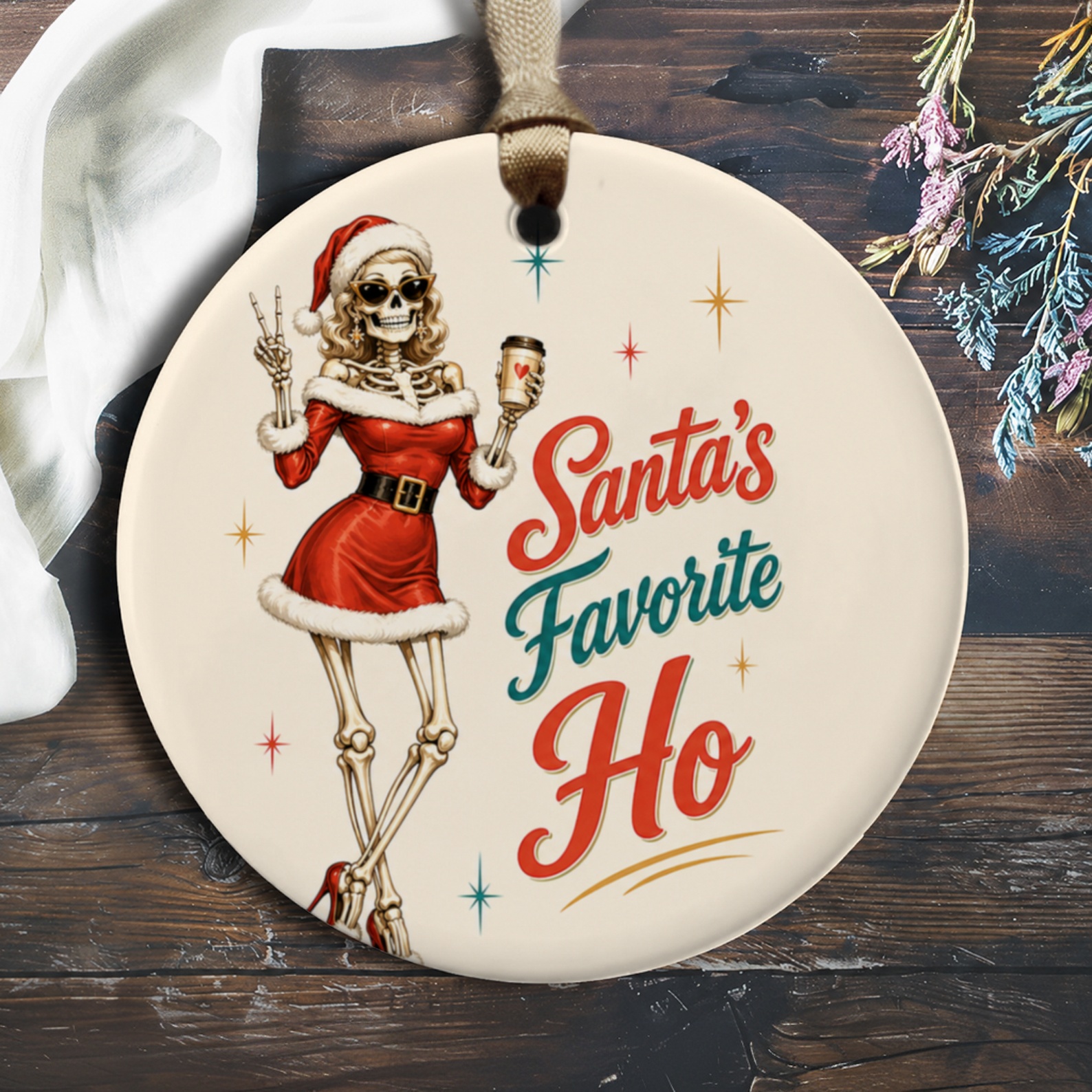 Santa's Favorite Ho Funny Christmas Ornament Skeleton In Santa Outfit Holiday Decor Xmas Tree Decoration O304