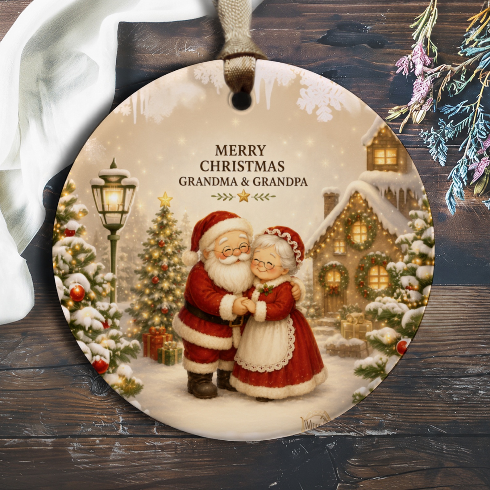 Merry Christmas Grandma & Grandpa Ornament Santa And Mrs. Claus Christmas Decoration Holiday Gift For Grandparents O394