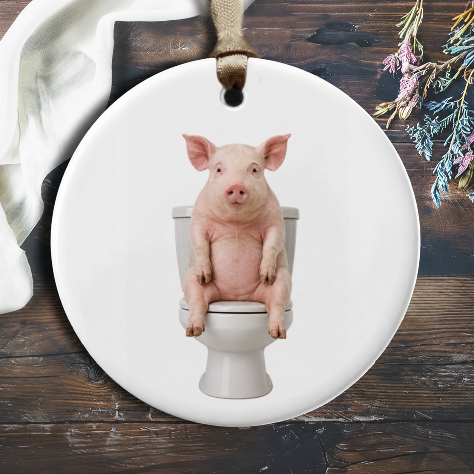 Funny Pig Ornament Animal Decor Cute Farmhouse Style Bathroom Decor Gift For Animal Lover Quirky Home Accent O657