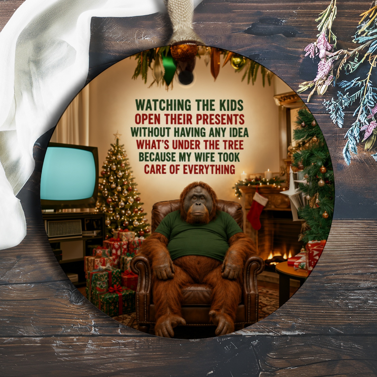 Watching The Kids Open Their Presents Funny Christmas Ornament Orangutan Holiday Decor Husband Gift Tree Decoration O777