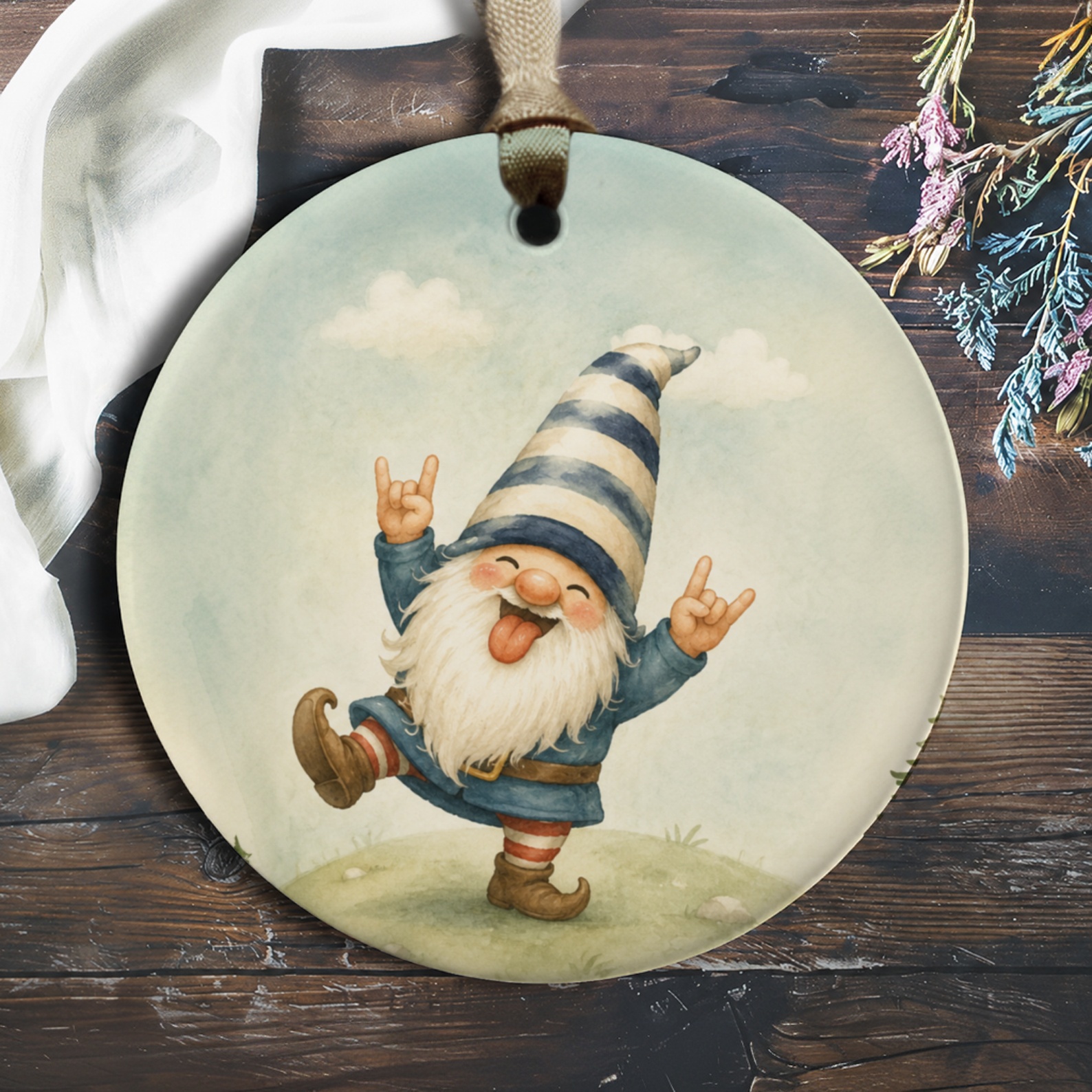 Cheerful Gnome Ornament Cute Garden Decor Whimsical Everyday Ornament For Gnome Lovers Fun Home Decoration Gift O958