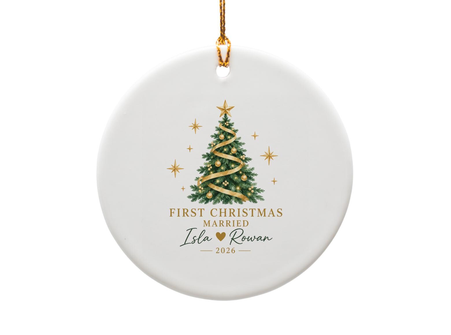 First Christmas Married 2026 Personalized Ornament Newlywed Couple Holiday Keepsake Gift O1916